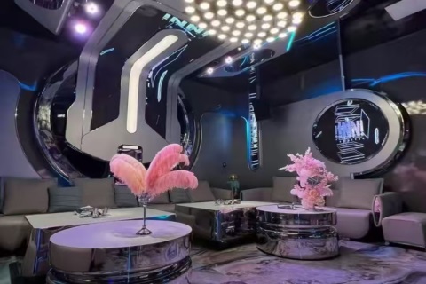 在淮北夜色中寻觅机遇 点燃青春奋斗的火花